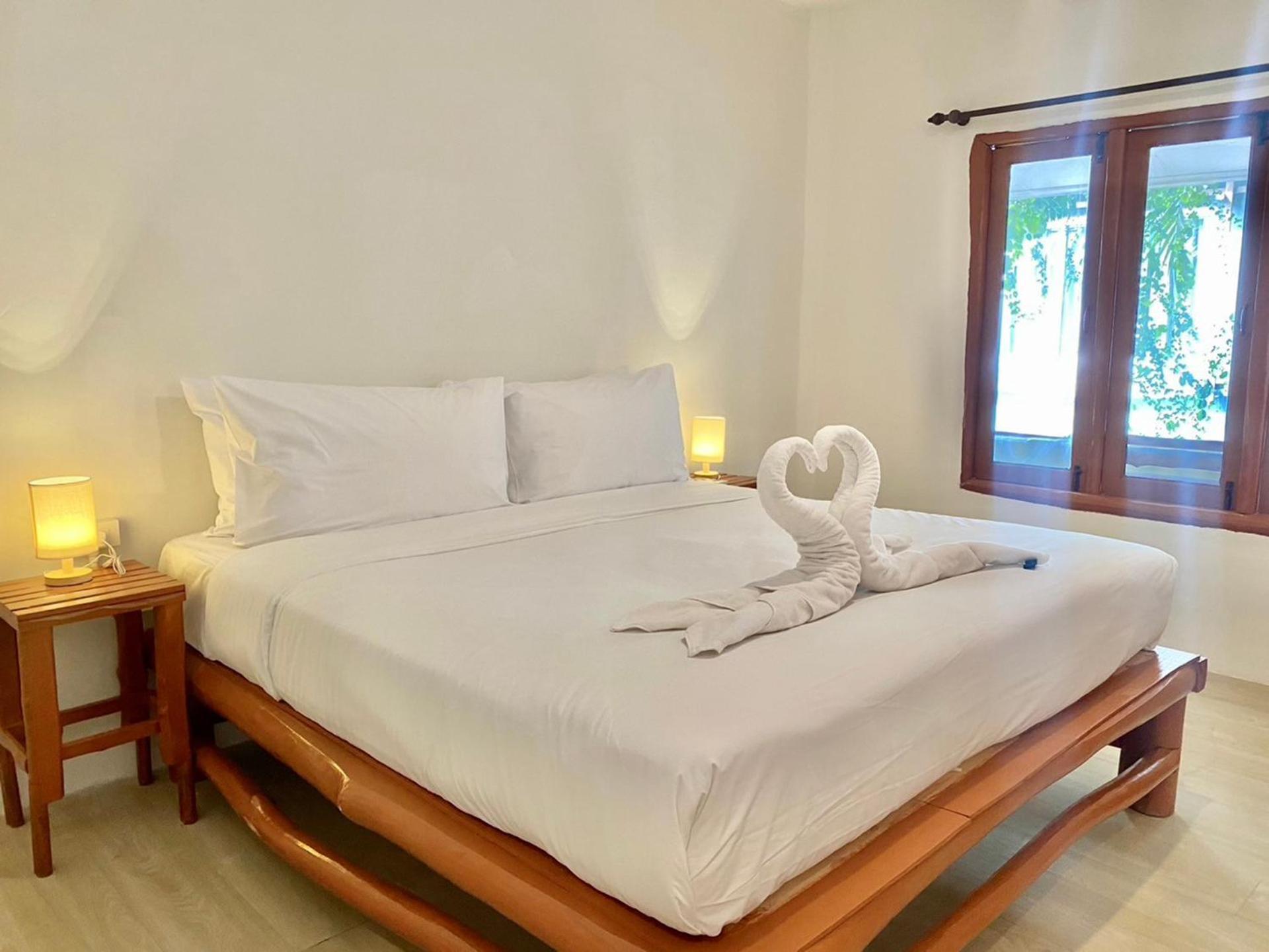 Ubox Samui Hostel - Chaweng Beach Exterior photo