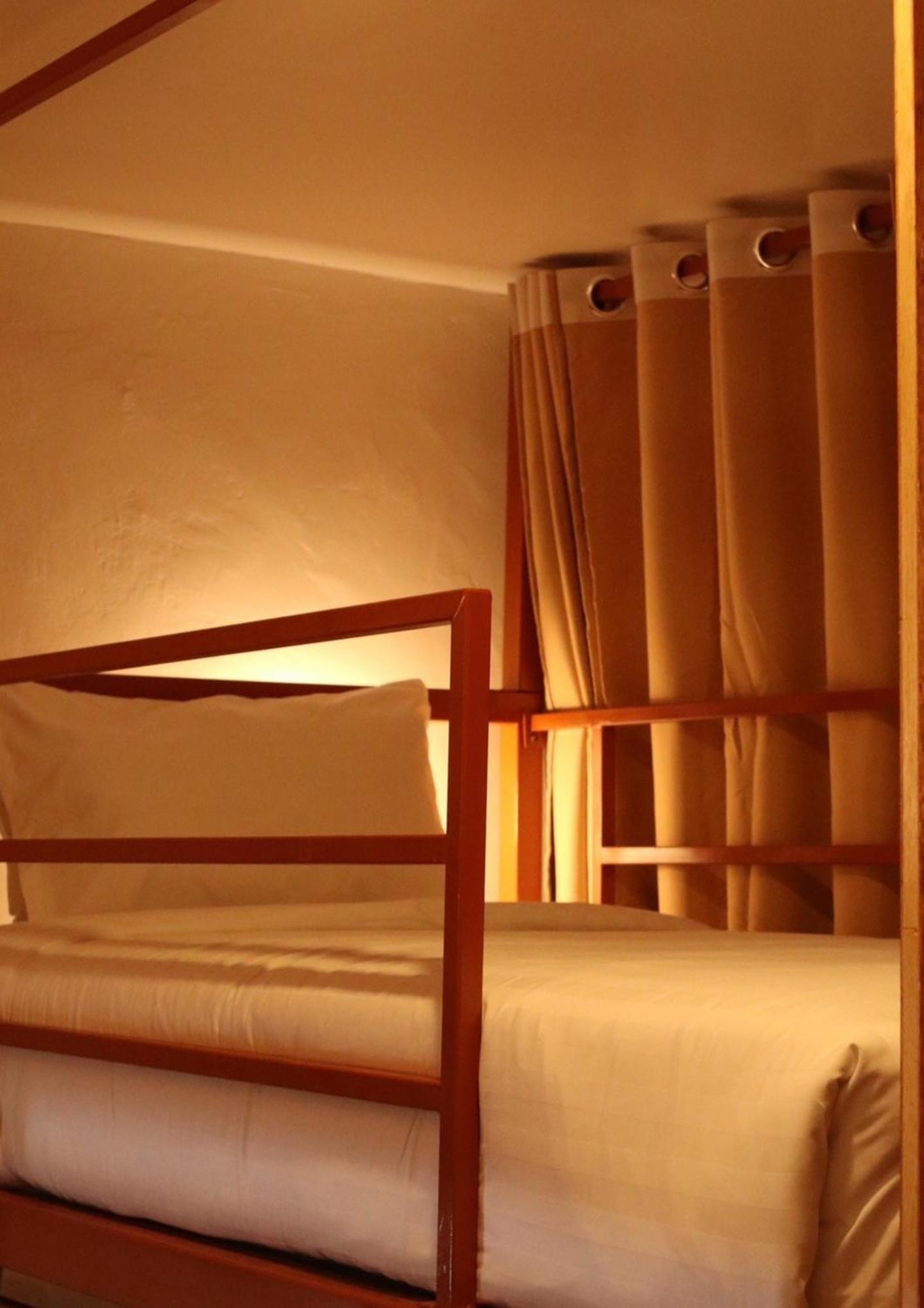 Ubox Samui Hostel - Chaweng Beach Exterior photo