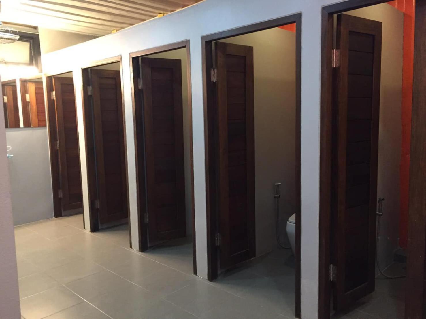 Ubox Samui Hostel - Chaweng Beach Exterior photo
