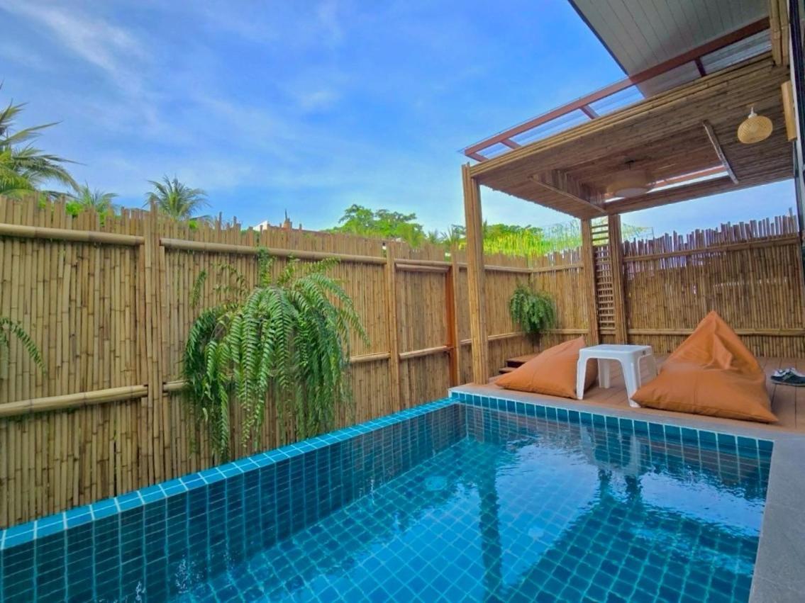 Ubox Samui Hostel - Chaweng Beach Exterior photo